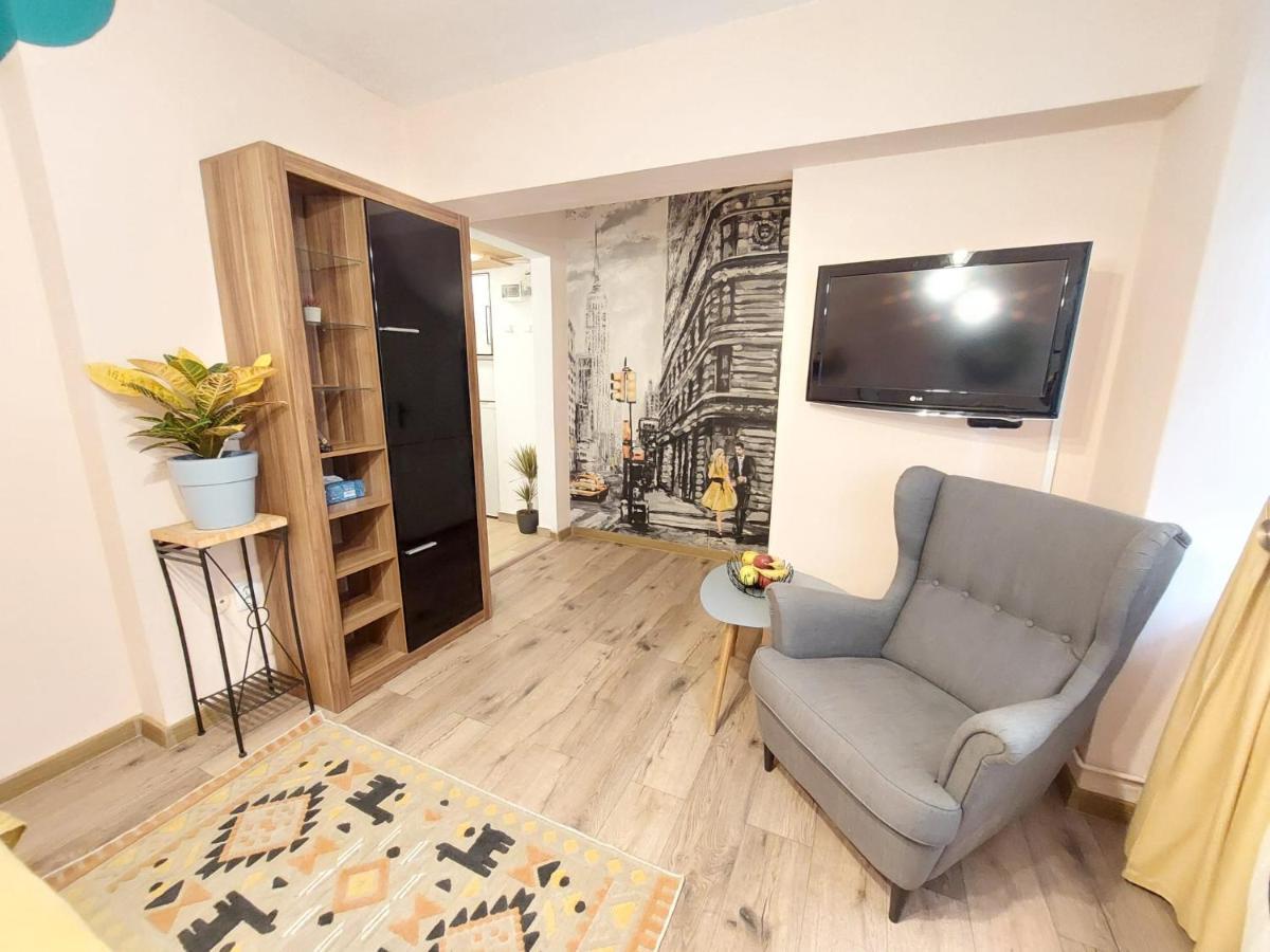 Laroka House Cosy Studio Universitate Bukarest Exterior foto