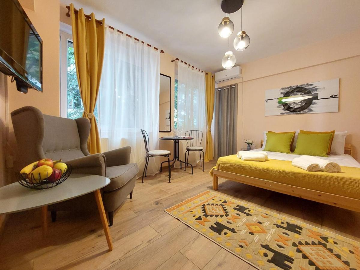 Laroka House Cosy Studio Universitate Bukarest Exterior foto